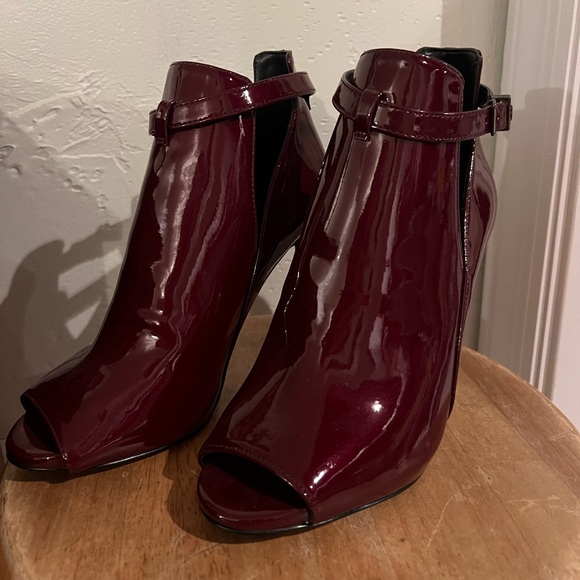 Michael Kors Lawson Open Toe Boot Heel - Picture 3 of 5